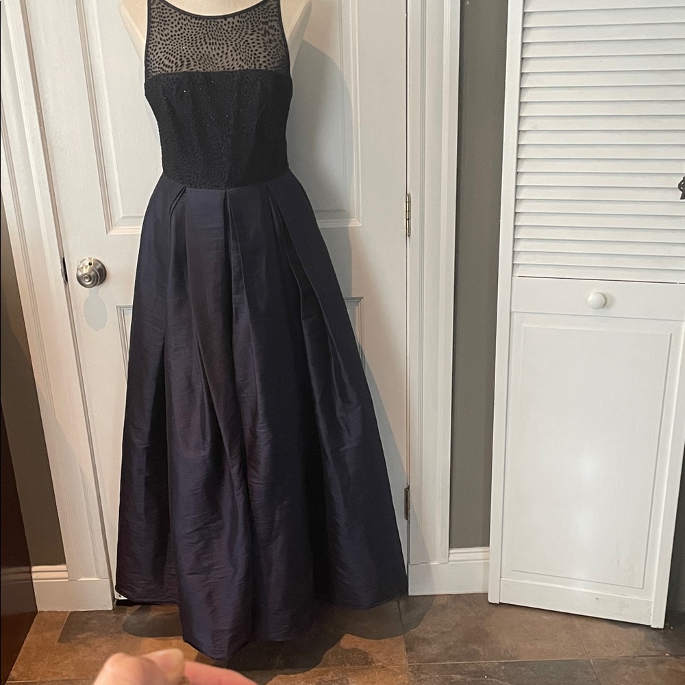 Monique lhullier Elegant Navy Evening Gown